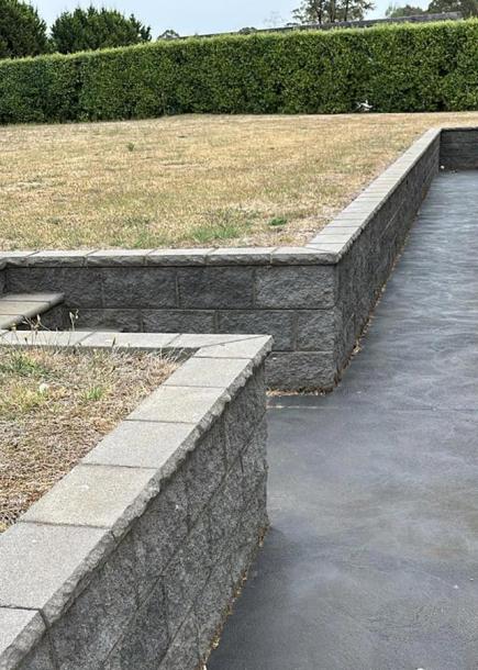 Retaining wall construction in Melbourne