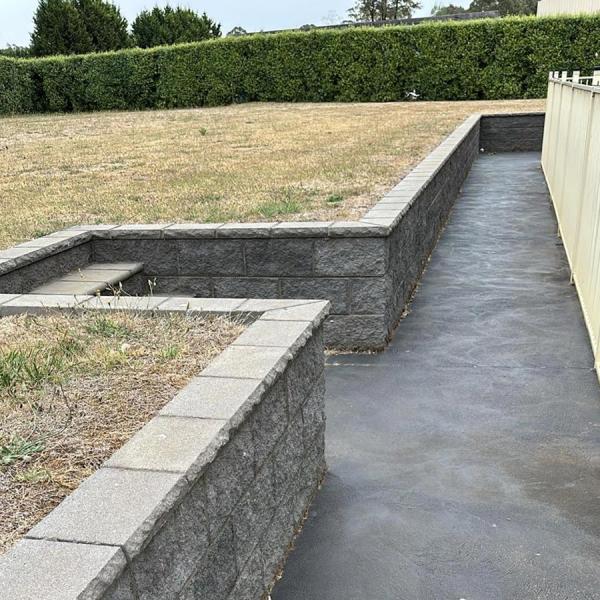 Retaining wall construction in Melbourne